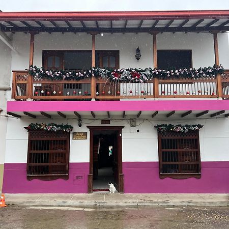 Hostal Famihotel Fundadores Jardín Εξωτερικό φωτογραφία