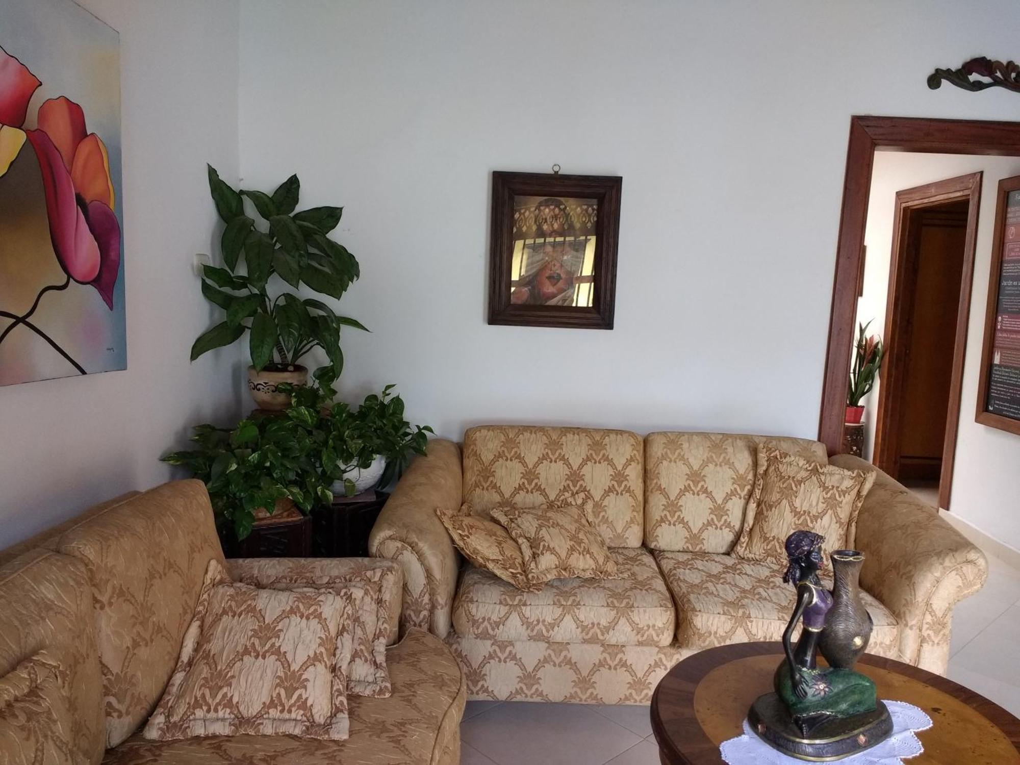 Hostal Famihotel Fundadores Jardín Εξωτερικό φωτογραφία